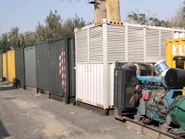 宝坻200KW柴油发电机机组每小时油耗是多少？